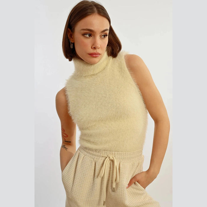 Molly Bracken Textured Sleeveless Turtleneck