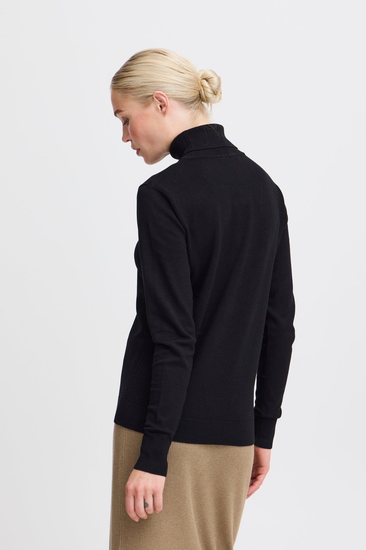 b.young Morla Fitted RollNeck Knit