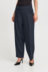 b.young Midde Barrel Pant